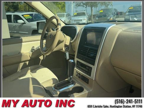 Used 2010 Mercury Mountaineer Premier image 28