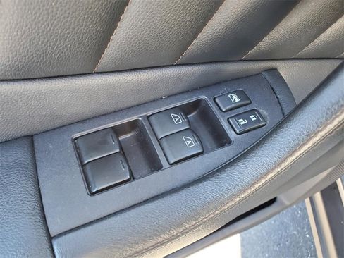 Used 2012 INFINITI FX35 2WD w/ Premium Pkg image 18