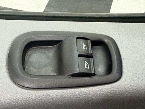 Used 2015 Ford Transit 150 XL image 24