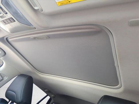 Used 2023 Toyota RAV4 XLE Premium image 13