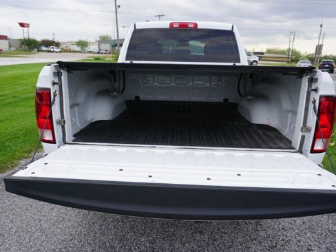 Used 2016 RAM 1500 Express AWD/4WD image 18