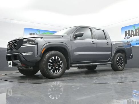 Used 2022 Nissan Frontier PRO-4X AWD/4WD image 18