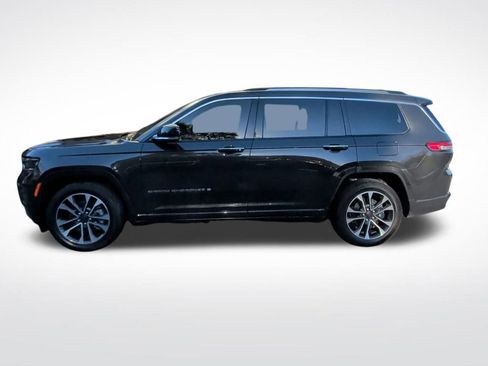 Used 2022 Jeep Grand Cherokee L Overland w/ Luxury Tech Group IV image 2
