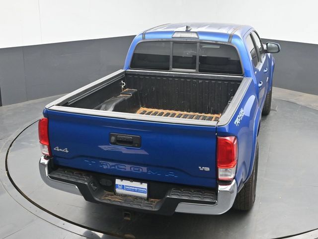 Used 2017 Toyota Tacoma SR5 w/ Tow Package AWD/4WD image 35