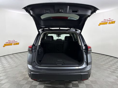 New 2026 Nissan Rogue SV image 5