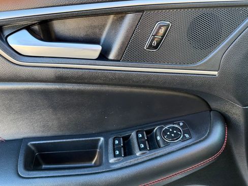 Used 2024 Ford Edge ST-Line image 18