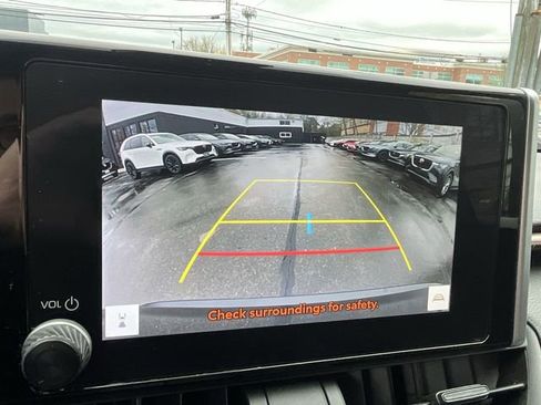 Used 2023 Toyota RAV4 LE AWD/4WD image 17