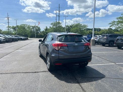 Used 2018 Honda HR-V LX image 3