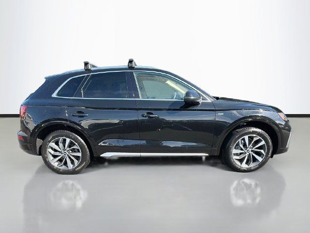 Used 2022 Audi Q5 2.0T Premium Plus w/ Premium Plus Package AWD/4WD image 8