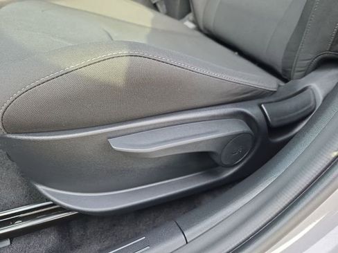 Certified 2025 Hyundai Elantra Sport image 40