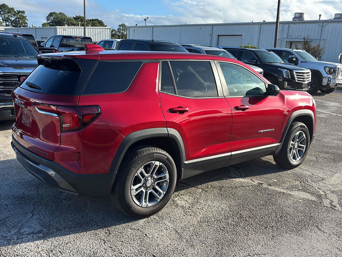 Used 2026 GMC Terrain Elevation w/ Technology Package II FWD image 7