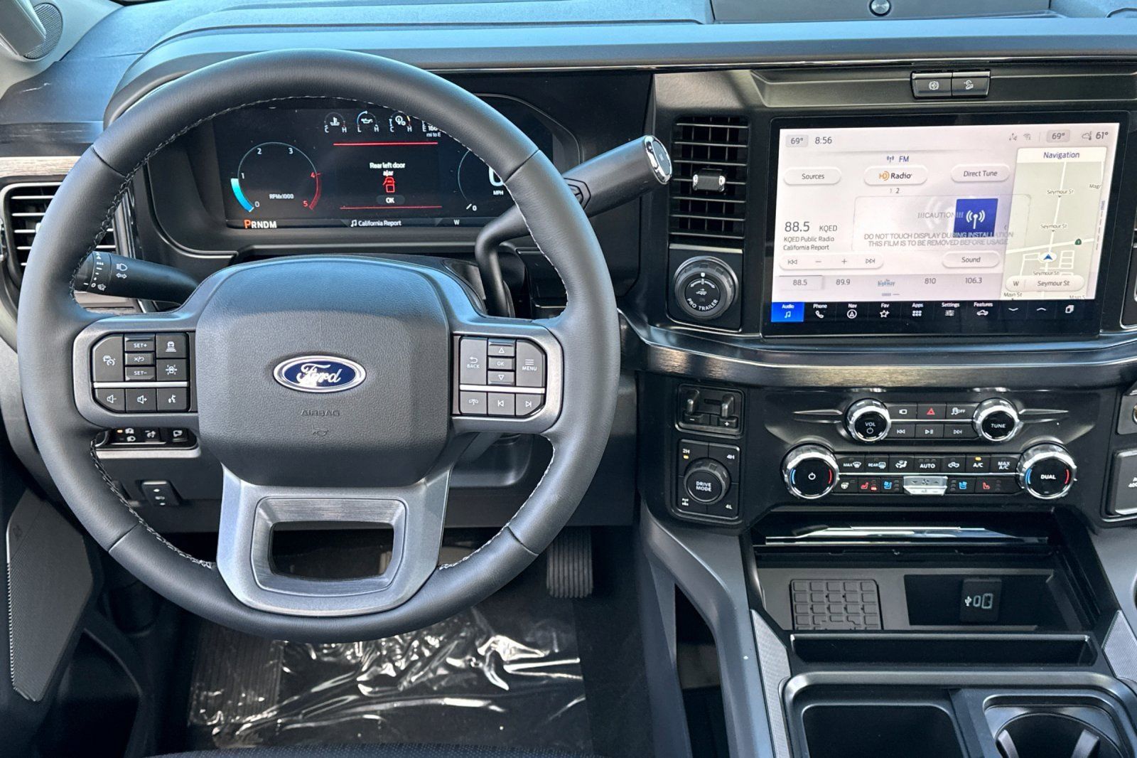New 2026 Ford F250 Lariat w/ Black Appearance Package AWD/4WD image 13