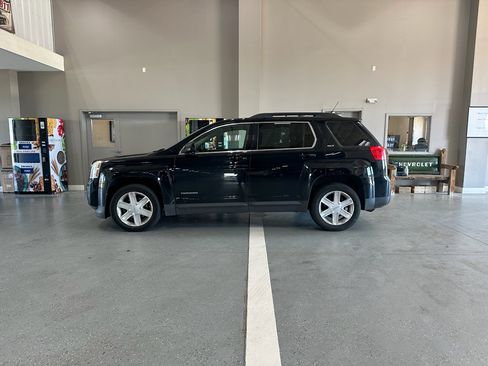 Used 2011 GMC Terrain SLT image 1