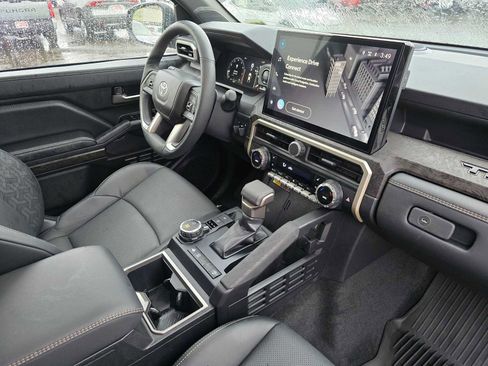 Certified 2025 Toyota Tacoma Limited image 10