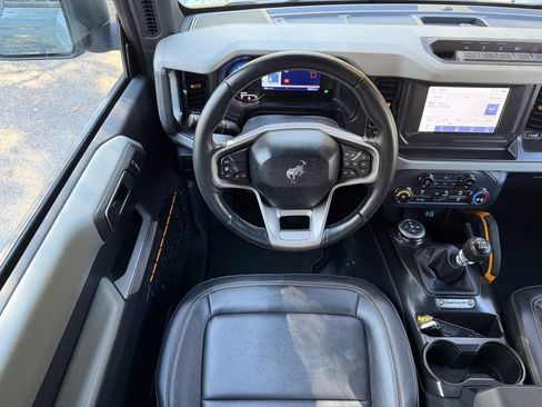 Used 2021 Ford Bronco Badlands image 15