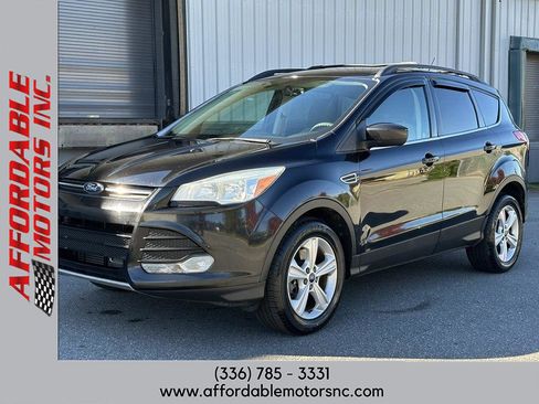 Used 2013 Ford Escape SE image 1