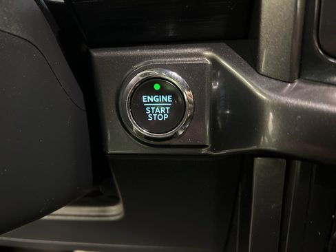 Certified 2022 Ford F150 XLT w/ Equipment Group 302A High image 18