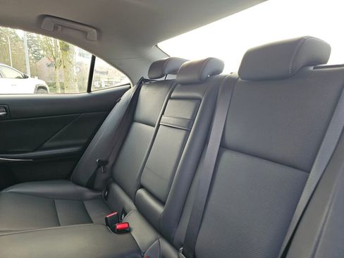 Used 2016 Lexus IS 300 AWD w/ Navigation System Package image 15