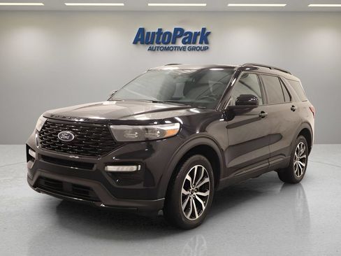 Used 2023 Ford Explorer ST-Line AWD/4WD image 6