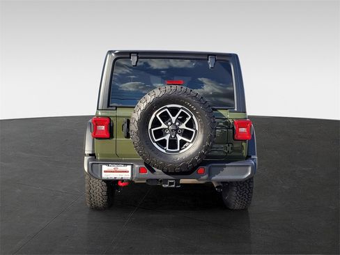 Used 2024 Jeep Wrangler Unlimited Rubicon image 5