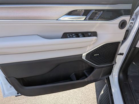 New 2026 Jeep Grand Wagoneer 4WD image 10