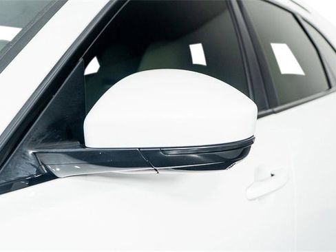 Used 2022 Jaguar F-PACE SVR image 27