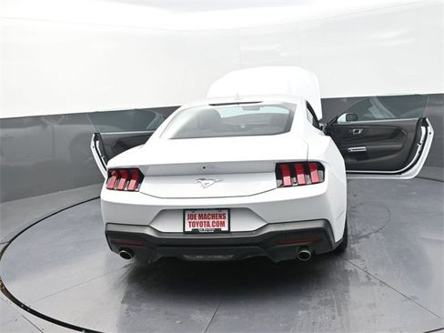 Used 2024 Ford Mustang Coupe image 36