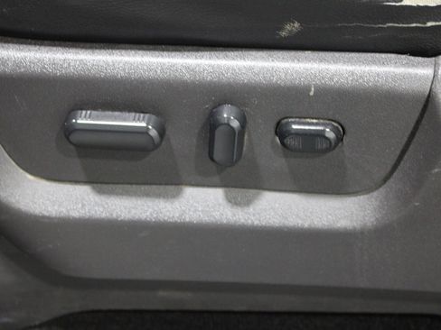 Used 2015 Ford F250 Lariat w/ Lariat Interior Package AWD/4WD image 5