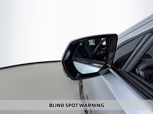 Used 2024 Chevrolet Suburban RST w/ Luxury Package image 7