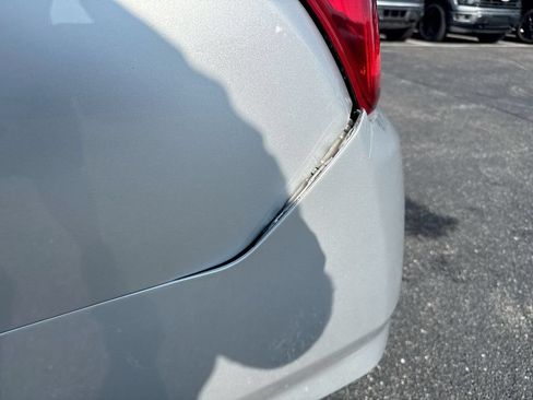 Used 2018 Nissan Versa SV w/ SV Special Edition Package FWD image 31