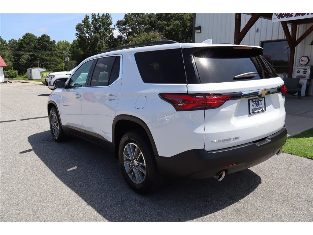 Used 2023 Chevrolet Traverse LT w/ LPO, Cargo Package AWD/4WD image 13