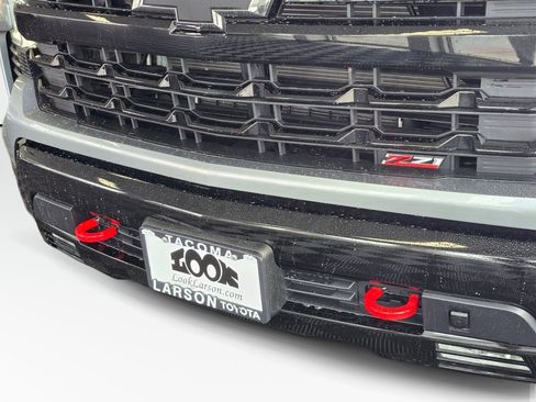 Used 2025 Chevrolet Silverado 1500 LT Trail Boss w/ Convenience Package II AWD/4WD image 11