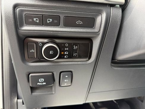 Used 2023 Ford F150 Lariat w/ Equipment Group 502A High AWD/4WD image 25