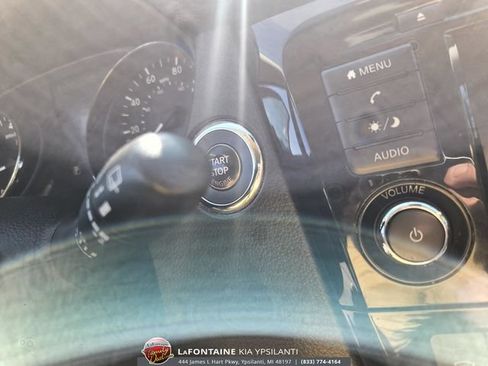 Used 2020 Nissan Rogue SV AWD/4WD image 21