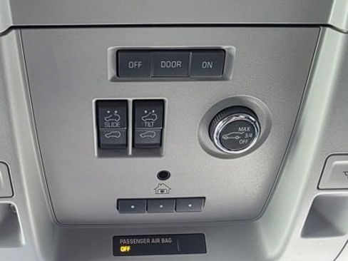 Used 2020 Chevrolet Tahoe LT image 26