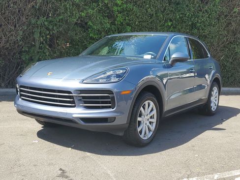 Used 2019 Porsche Cayenne image 2