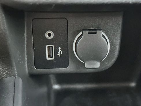 Used 2022 Nissan Kicks S FWD image 25