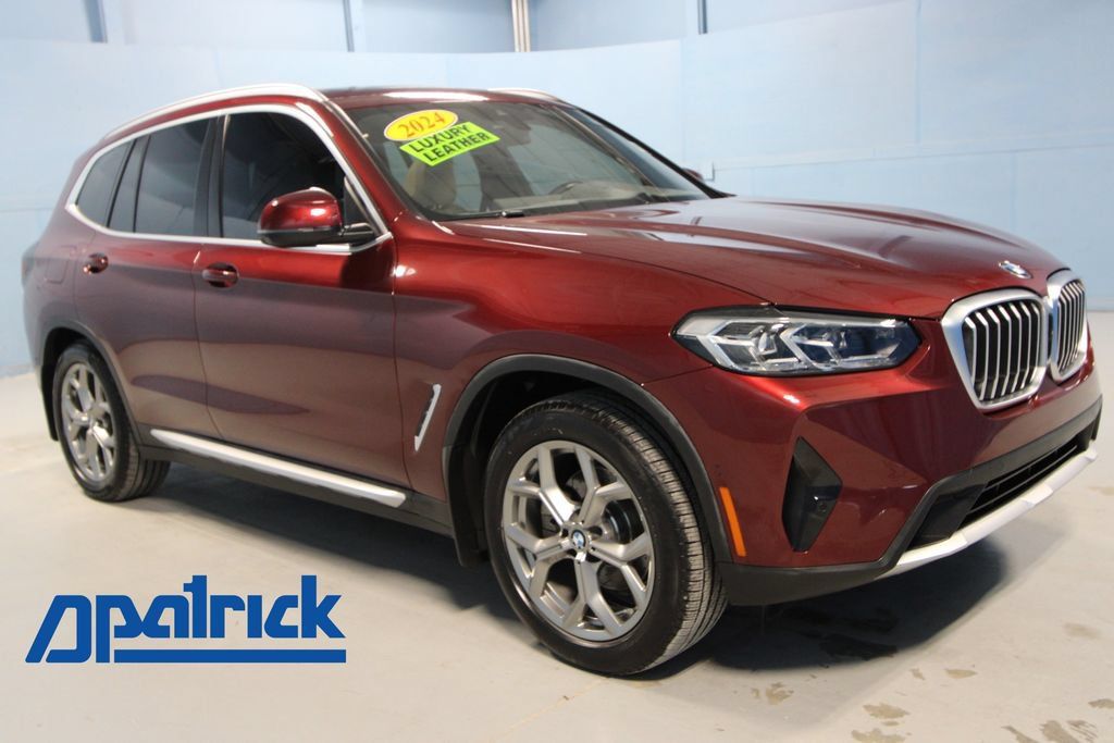 Used 2023 BMW X3 xDrive30i w/ Premium Package AWD/4WD image 1