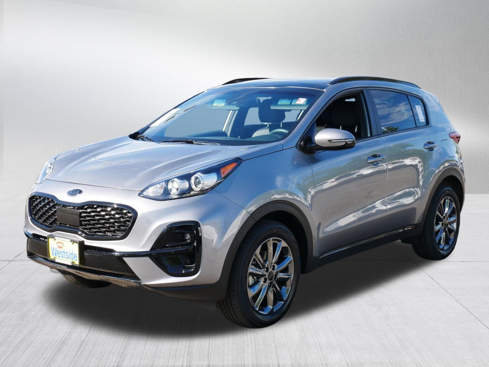 Used 2021 Kia Sportage S w/ S AWD Premium Package image 3