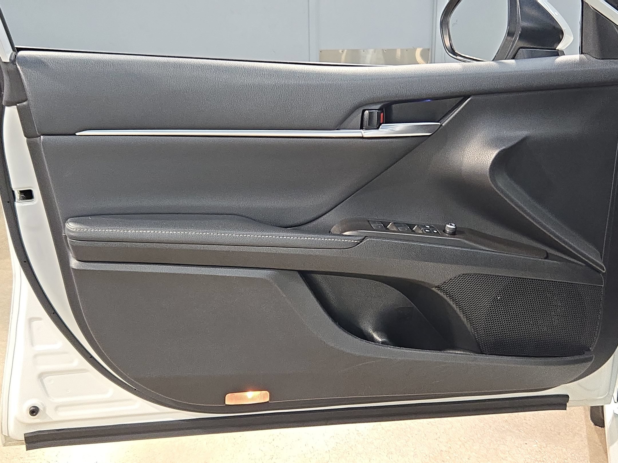 Used 2021 Toyota Camry XSE FWD image 20