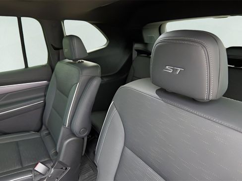 New 2026 Buick Enclave Sport Touring w/ Super Cruise Package image 24