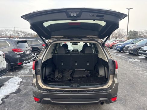 Used 2019 Subaru Forester Limited w/ Popular Package #3 image 7