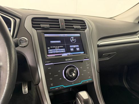Used 2014 Ford Fusion Titanium image 27