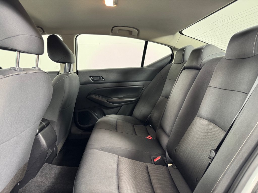 Used 2024 Nissan Altima 2.5 S FWD image 18