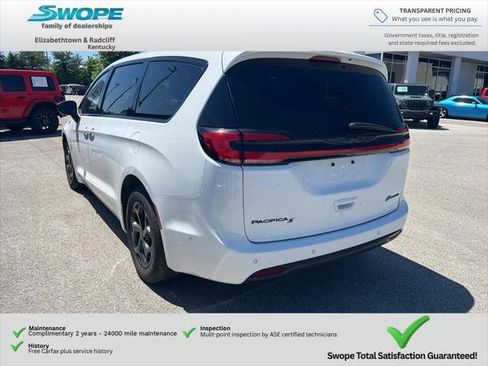 Certified 2024 Chrysler Pacifica Limited FWD image 4