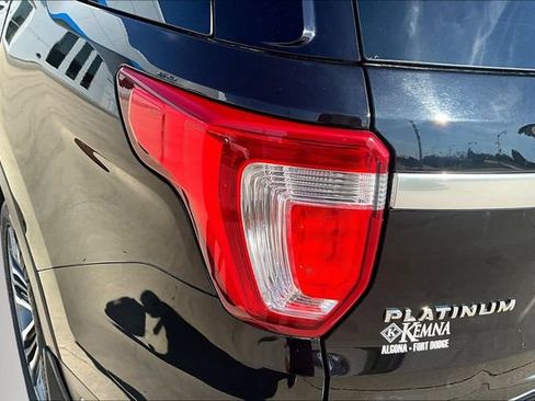 Used 2019 Ford Explorer Platinum AWD/4WD image 23