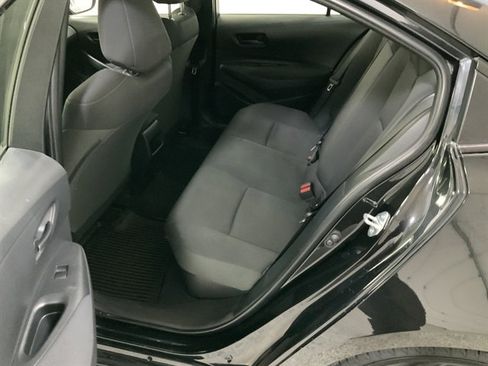 Used 2022 Toyota Corolla LE image 16