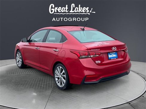 Used 2022 Hyundai Accent Limited image 3