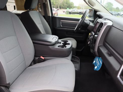 Used 2022 RAM 1500 Classic SLT w/ Electronics Group AWD/4WD image 26
