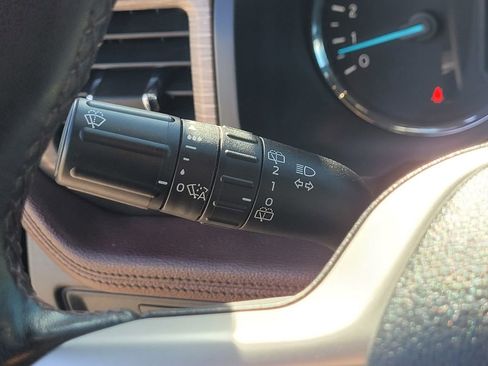 Used 2024 Ford Expedition Limited AWD/4WD image 28